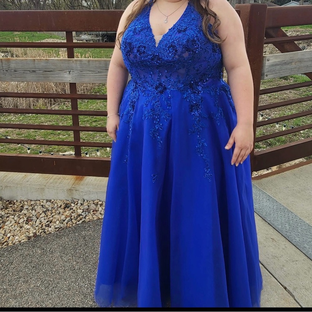 Elegant Blue Prom Dress - Picture 5 of 6